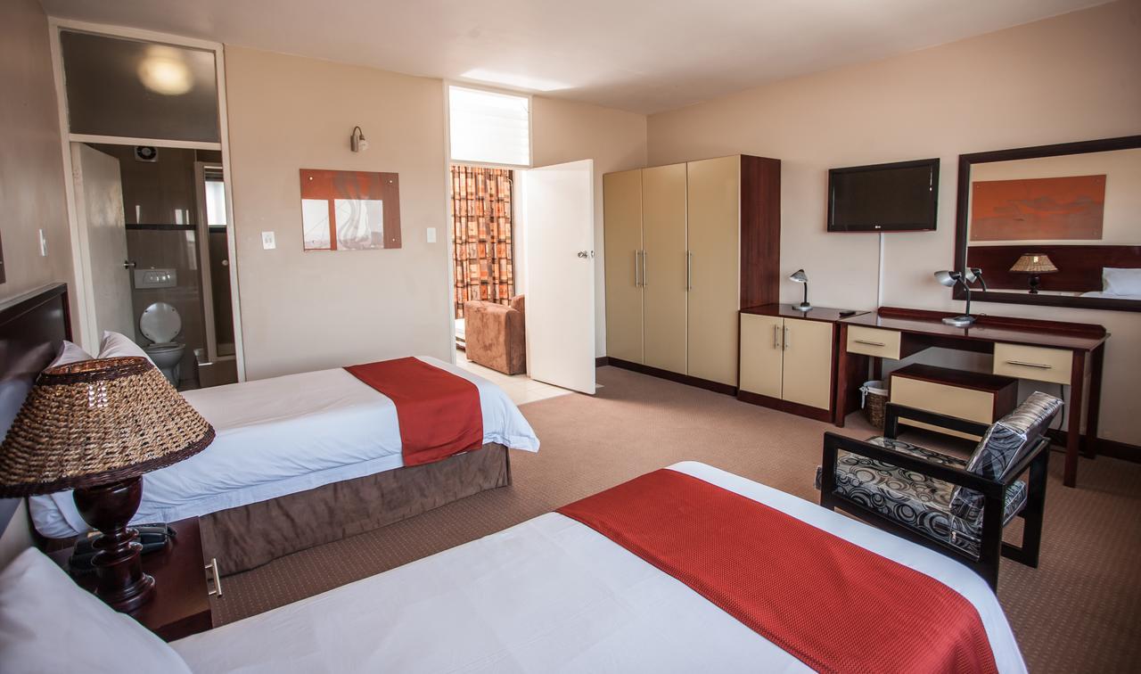 โคสต์แลนด์ เดอร์บัน เซลฟ์ แคเตอริง ฮฮลิเดย์ อพาร์ตเมนต์ เดอร์บัน ซีบีดี Aparthotel ภายนอก รูปภาพ